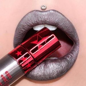 Jeffree star restraints velour liquid lipstick